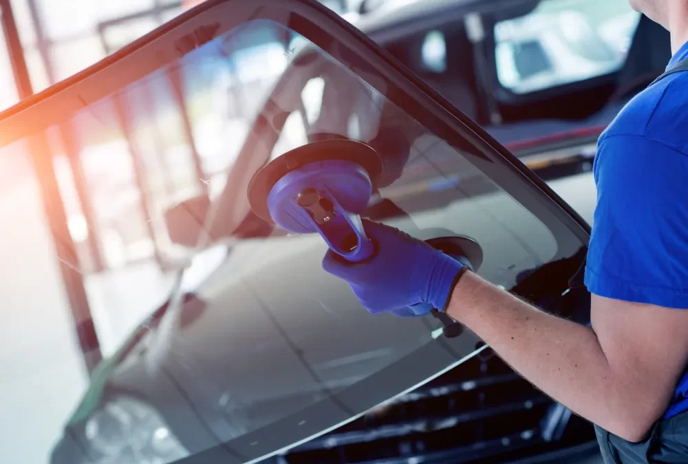 How to Know When Your Car’s Windscreen Needs Replacing